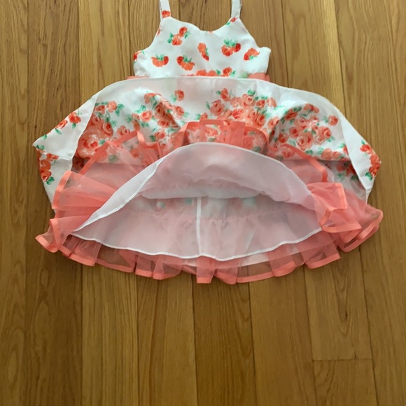 Adorable kids dress - Picture 4 of 7